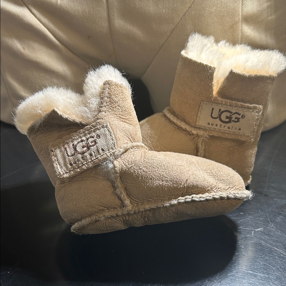SALE•UGG Tan Baby Walker Shoes
